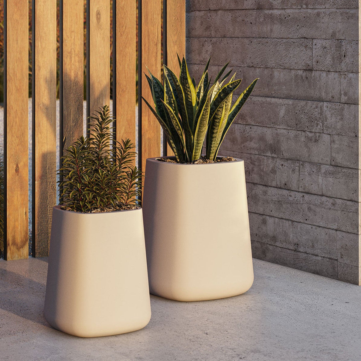 Ulm Square planter